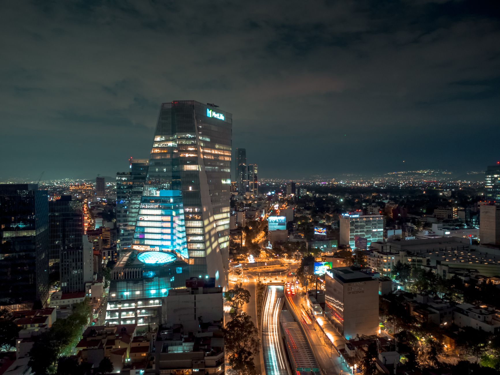 Lee más sobre el artículo Dónde comprar materiales para rotulación en CDMX: zonas y opciones