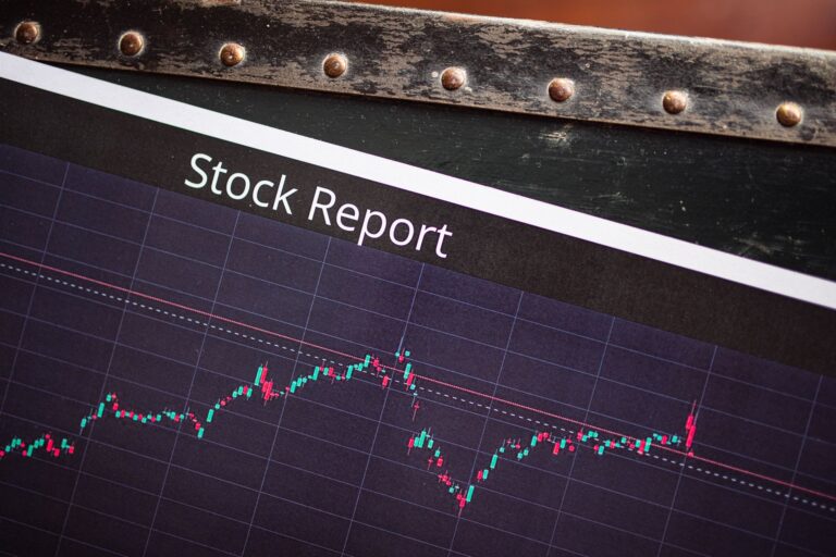 Lee más sobre el artículo Stock real vs pedido bajo demanda: qué exigir a tu proveedor gráfico