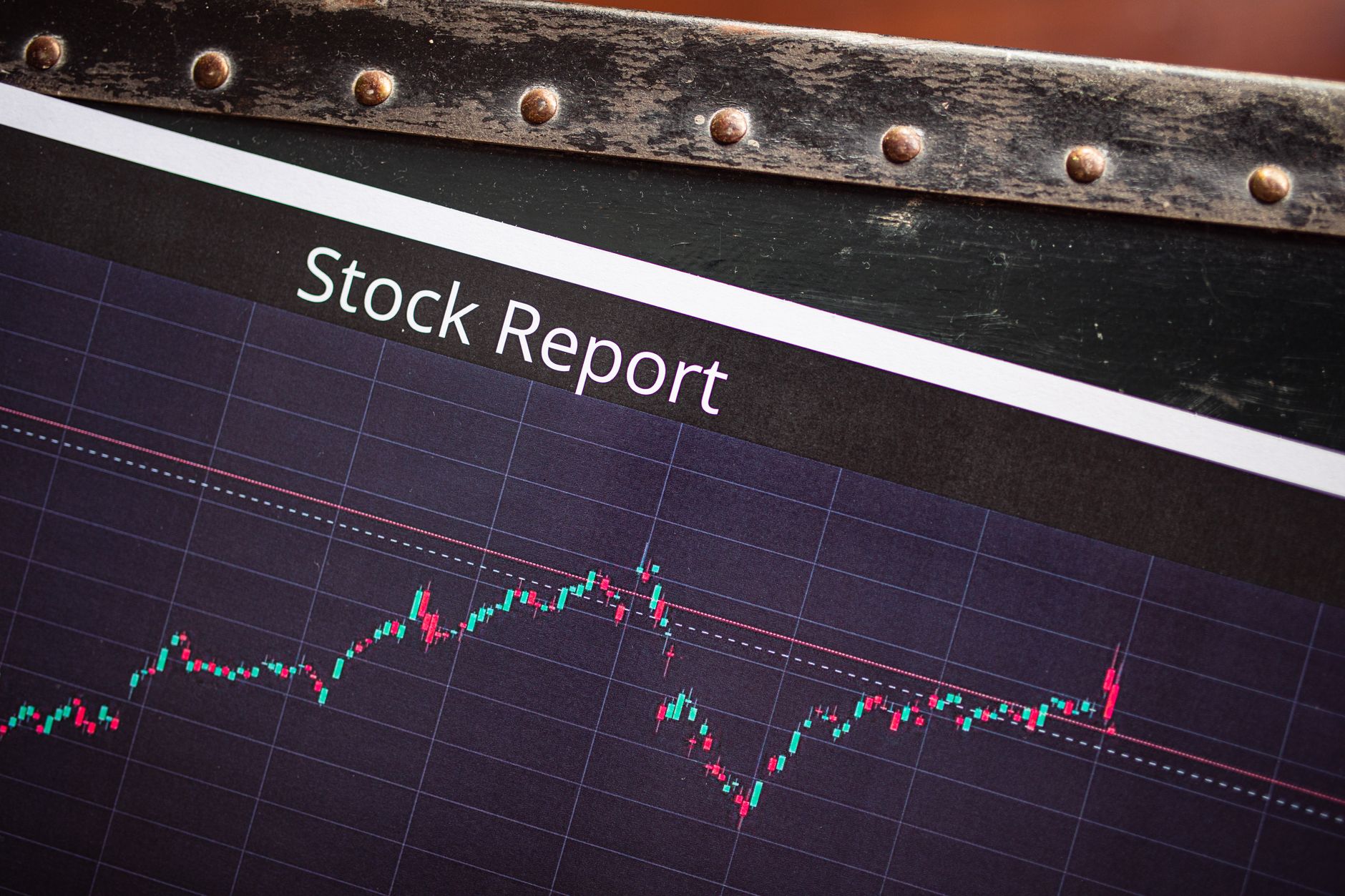 Lee más sobre el artículo Stock real vs pedido bajo demanda: qué exigir a tu proveedor gráfico